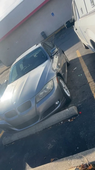 2010 BMW E90 3 Series Sedan - Image 3 of 14