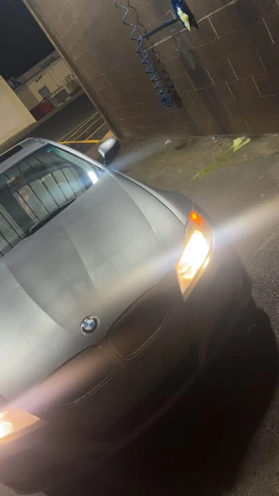 2010 BMW E90 3 Series Sedan - Image 4 of 14