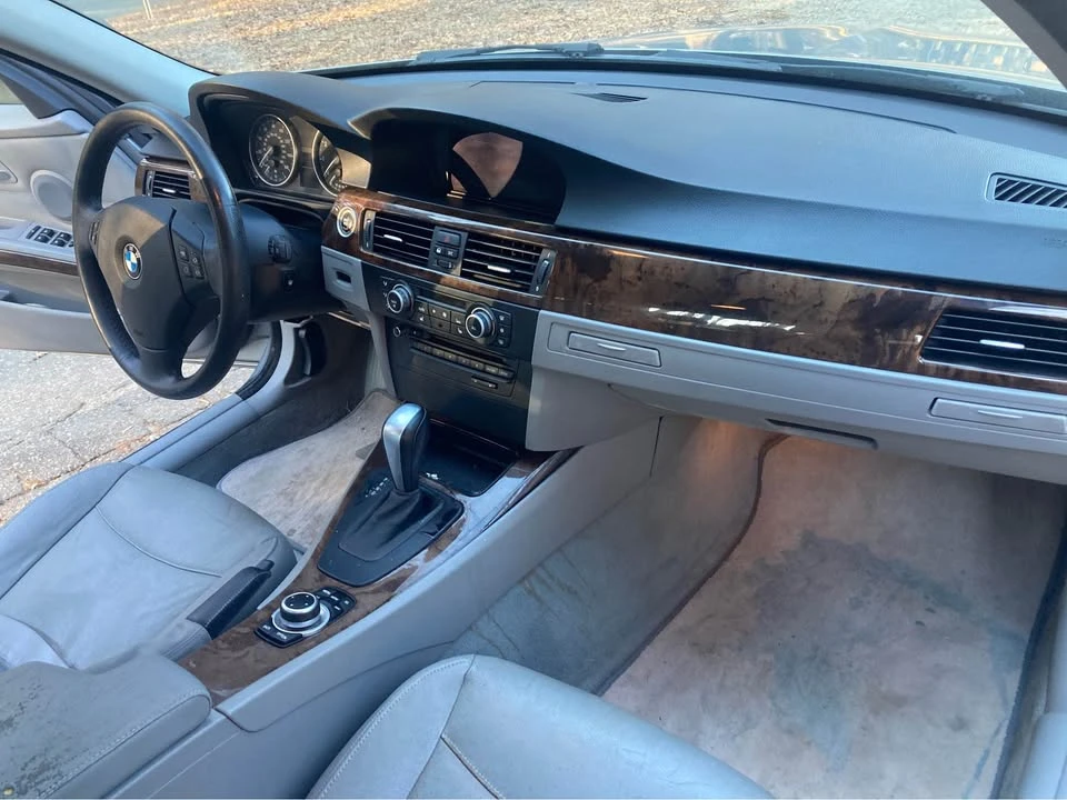 2010 BMW E90 3 Series Sedan - Image 11 of 11