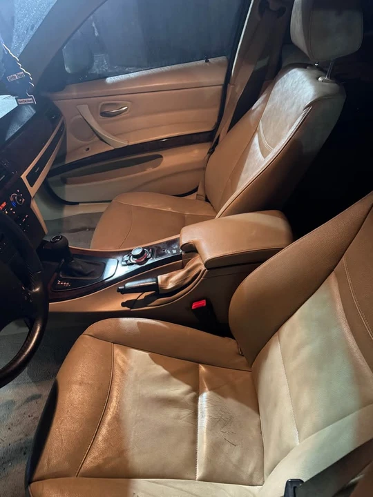 2010 BMW E90 3 Series Sedan - Image 6 of 8