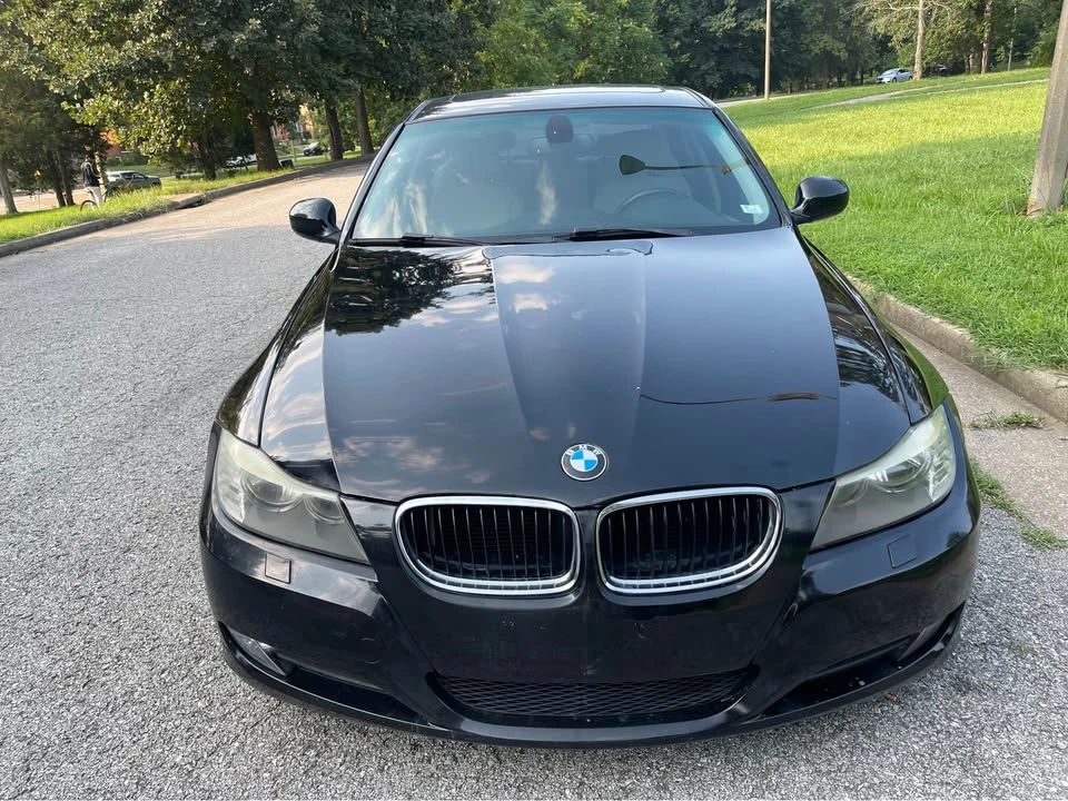 2010 BMW E90 3 Series Sedan - Image 10 of 17