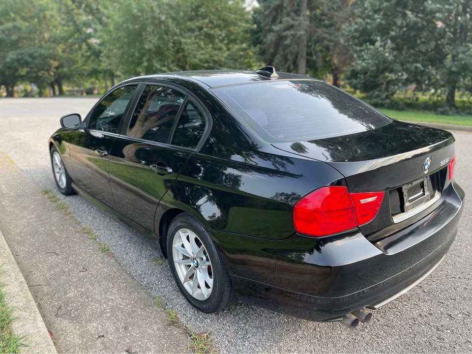 2010 BMW E90 3 Series Sedan - Image 7 of 17