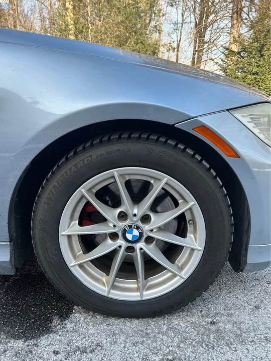 2010 BMW E90 3 Series Sedan - Image 16 of 19