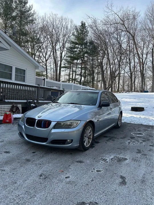 2010 BMW E90 3 Series Sedan - Image 4 of 19