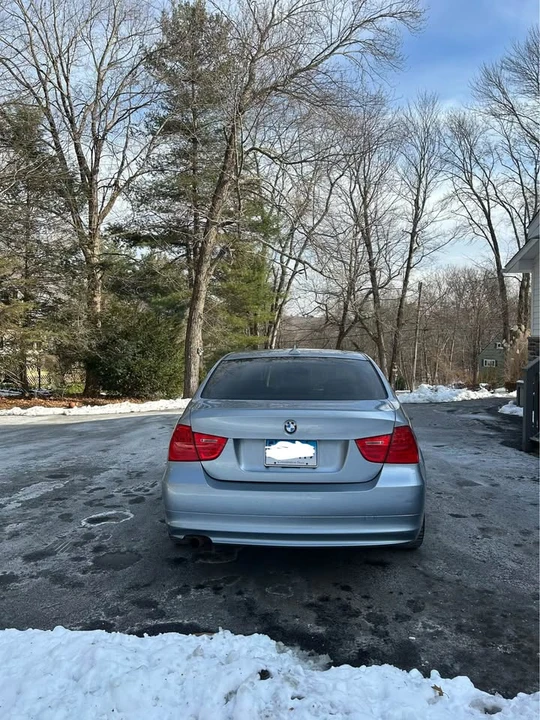 2010 BMW E90 3 Series Sedan - Image 6 of 19