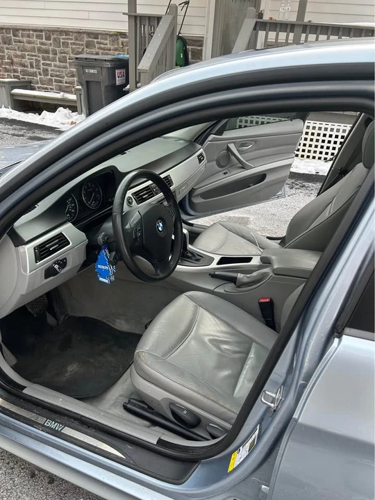 2010 BMW E90 3 Series Sedan - Image 10 of 19