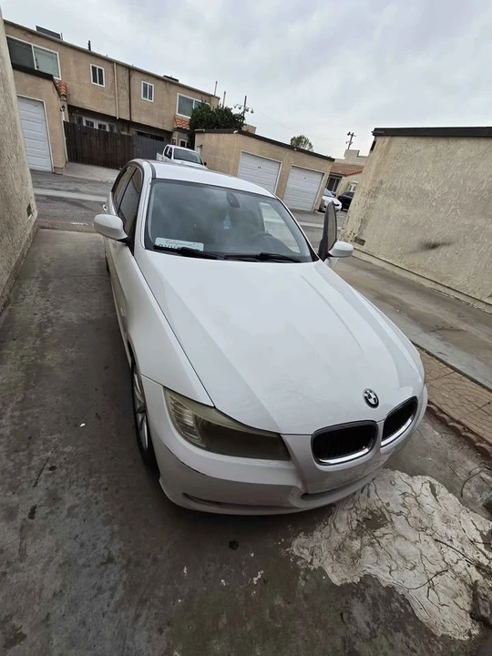 2010 BMW E90 3 Series Sedan - Image 6 of 6