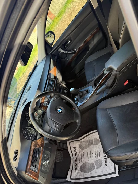 2010 BMW E90 3 Series Sedan - Image 7 of 7