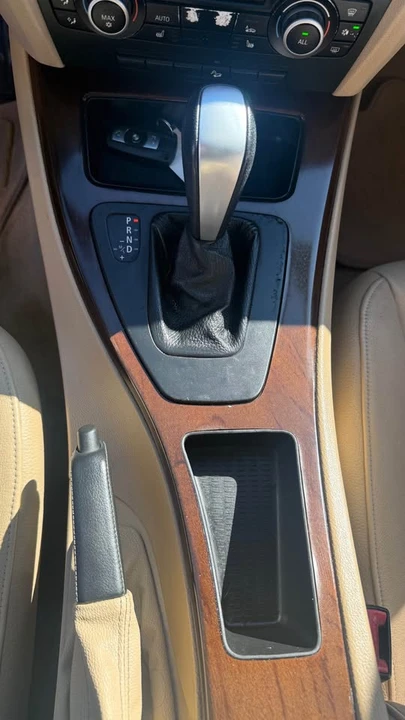 2010 BMW E90 3 Series Sedan - Image 11 of 13