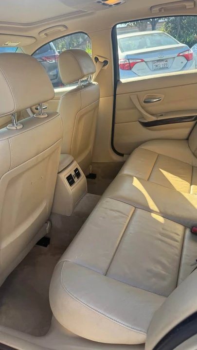 2010 BMW E90 3 Series Sedan - Image 6 of 13
