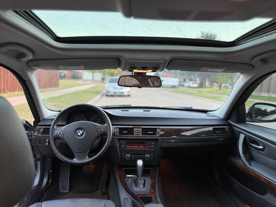 2010 BMW E90 3 Series Sedan - Image 9 of 12