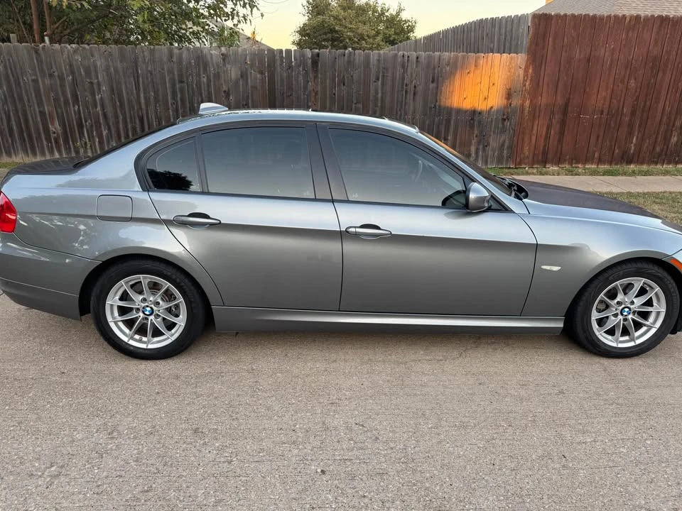 2010 BMW E90 3 Series Sedan - Image 2 of 15
