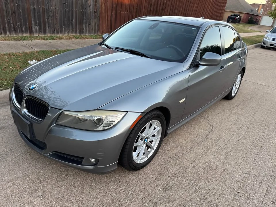 2010 BMW E90 3 Series Sedan - Image 10 of 15