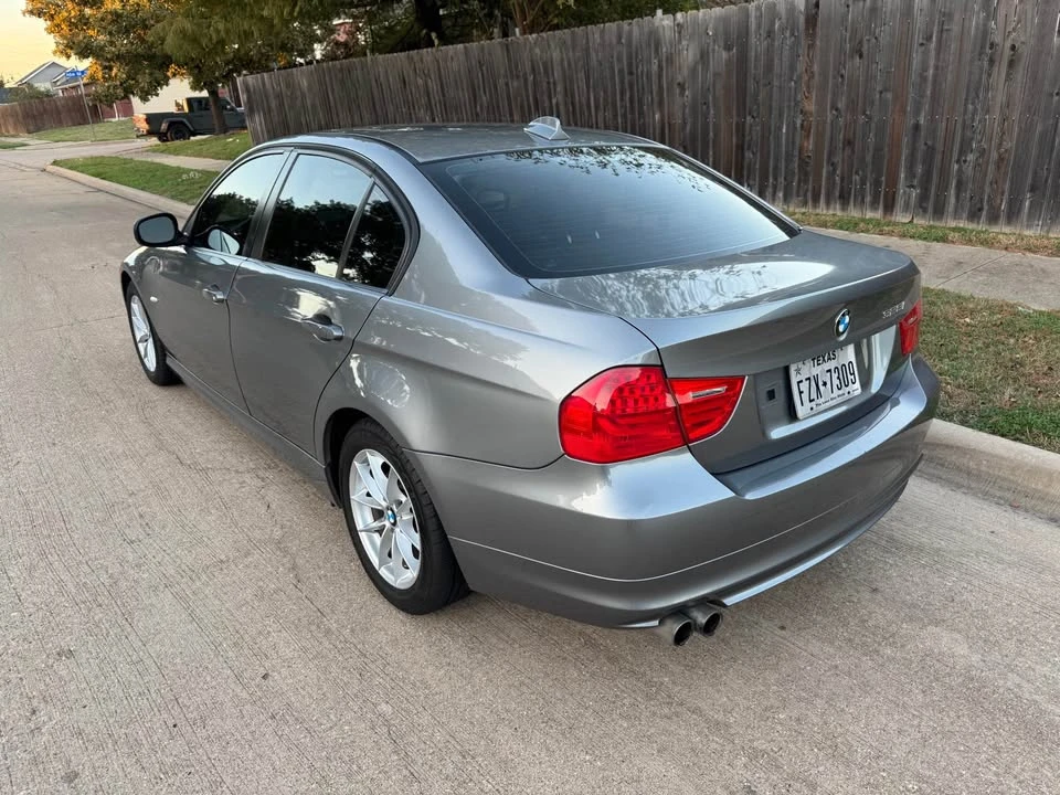 2010 BMW E90 3 Series Sedan - Image 9 of 15