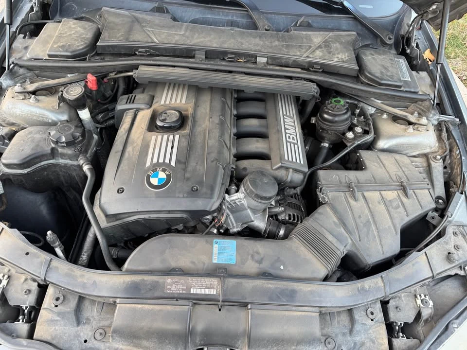 2010 BMW E90 3 Series Sedan - Image 13 of 15