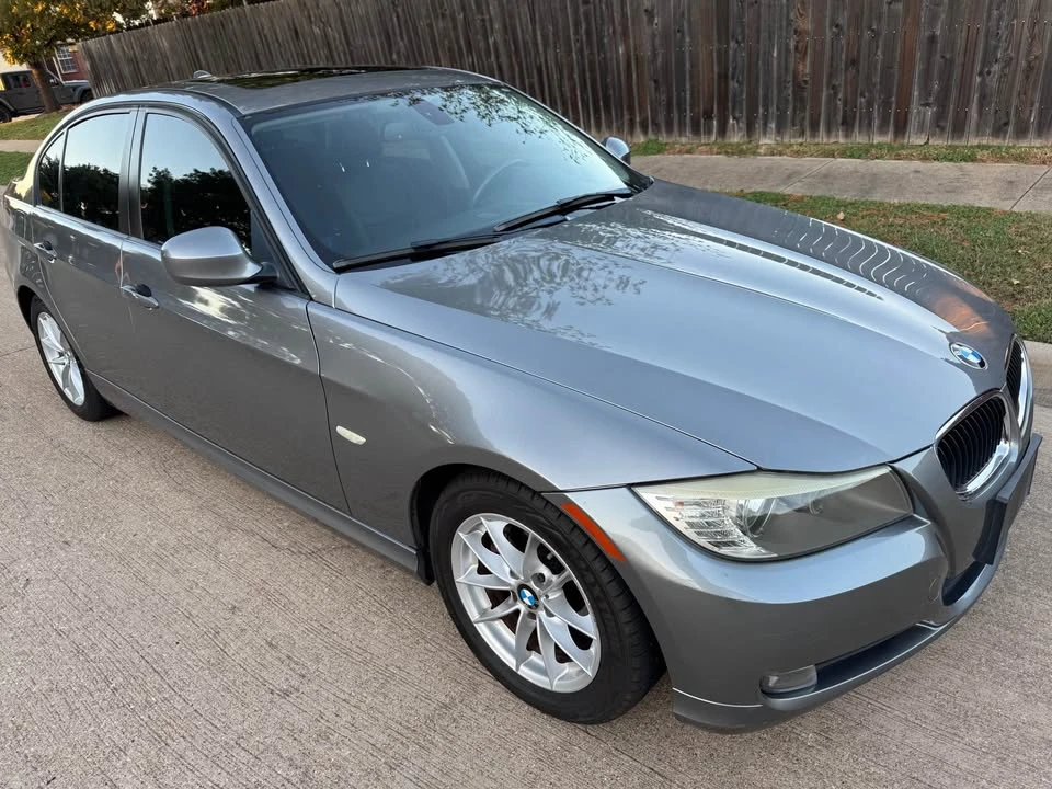 2010 BMW E90 3 Series Sedan - Image 3 of 15
