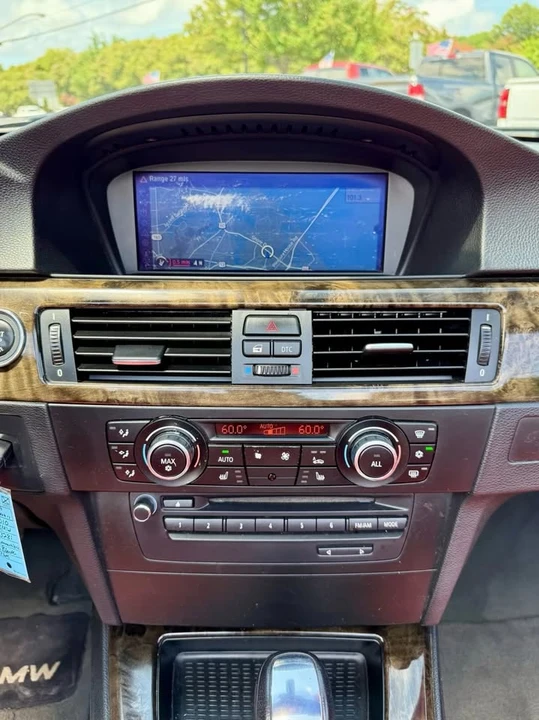 2010 BMW E93 3 Series Convertible - Image 13 of 14