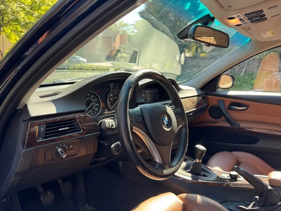 2010 BMW E90 3 Series Sedan - Image 11 of 20
