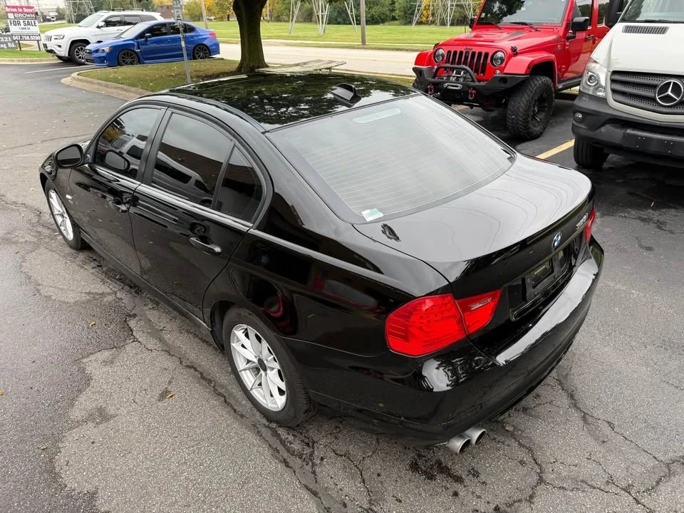 2010 BMW E90 3 Series Sedan - Image 14 of 16