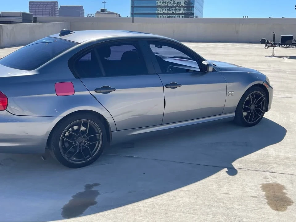 2010 BMW E90 3 Series Sedan - Image 2 of 15