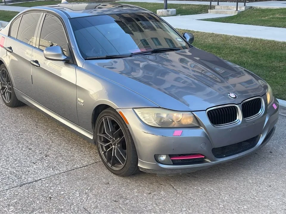 2010 BMW E90 3 Series Sedan - Image 8 of 15