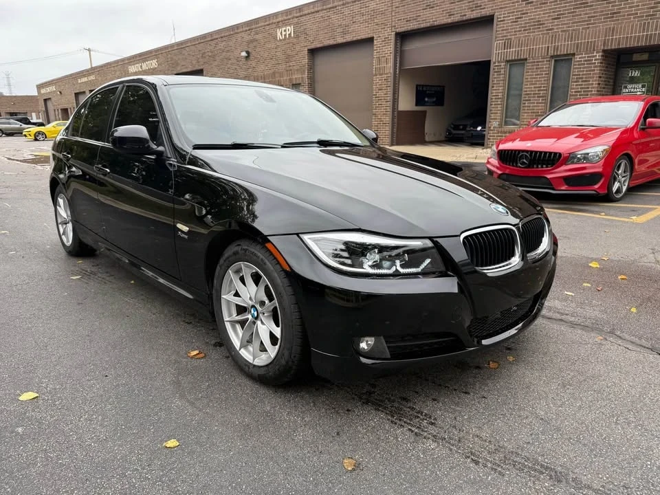 2010 BMW E90 3 Series Sedan - Image 3 of 16
