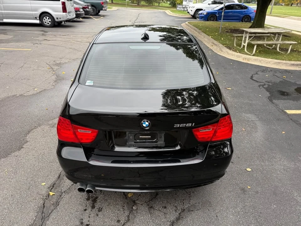 2010 BMW E90 3 Series Sedan - Image 13 of 16
