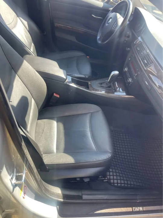 2010 BMW E90 3 Series Sedan - Image 13 of 13