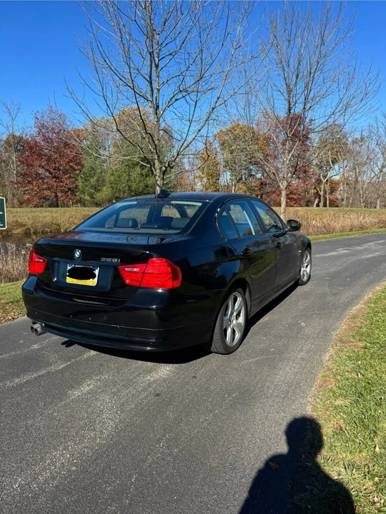 2010 BMW E90 3 Series Sedan - Image 4 of 10