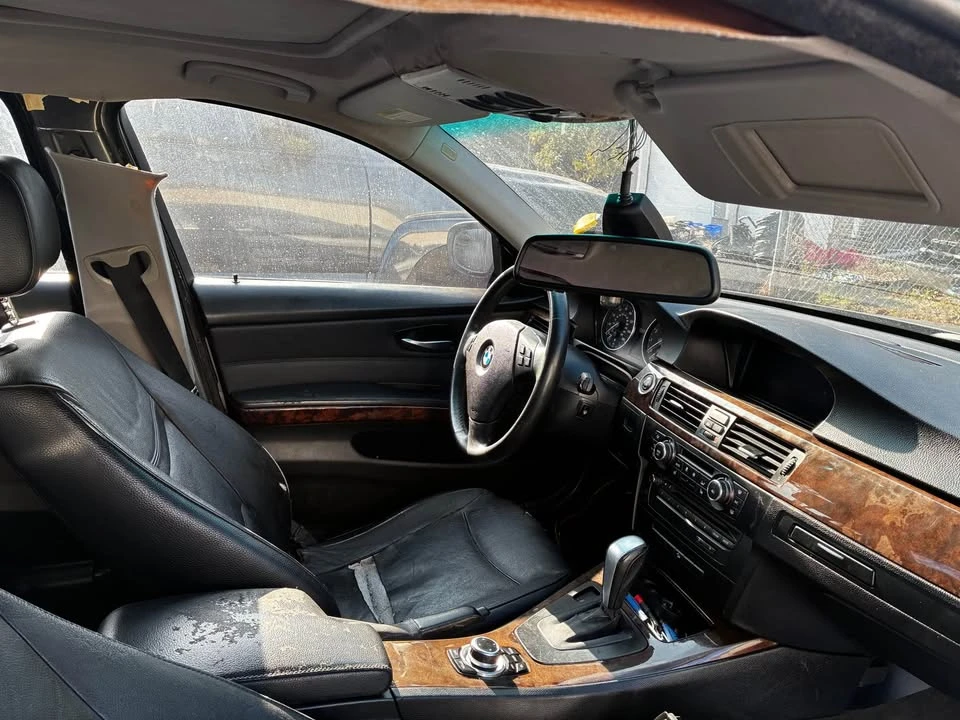 2010 BMW E90 3 Series Sedan - Image 6 of 7