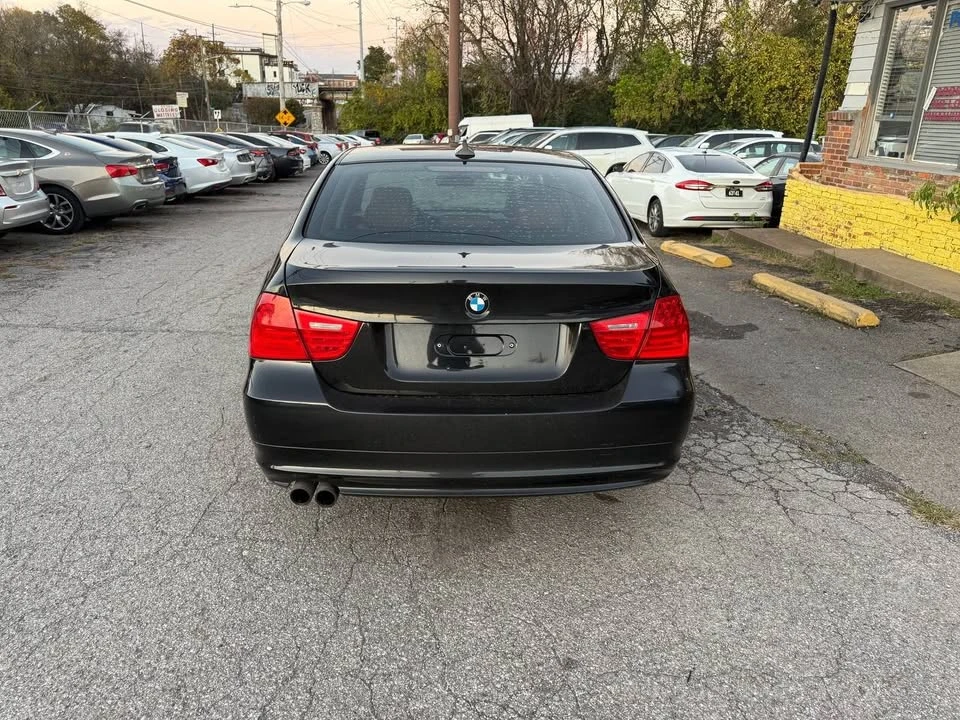 2010 BMW E90 3 Series Sedan - Image 4 of 19