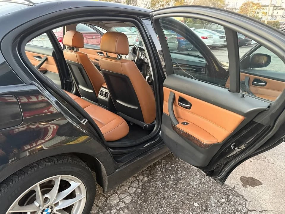 2010 BMW E90 3 Series Sedan - Image 13 of 19