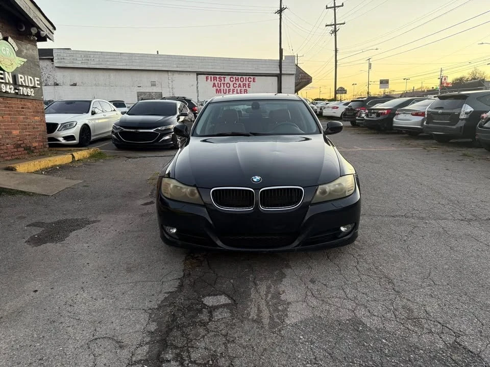 2010 BMW E90 3 Series Sedan - Image 8 of 19
