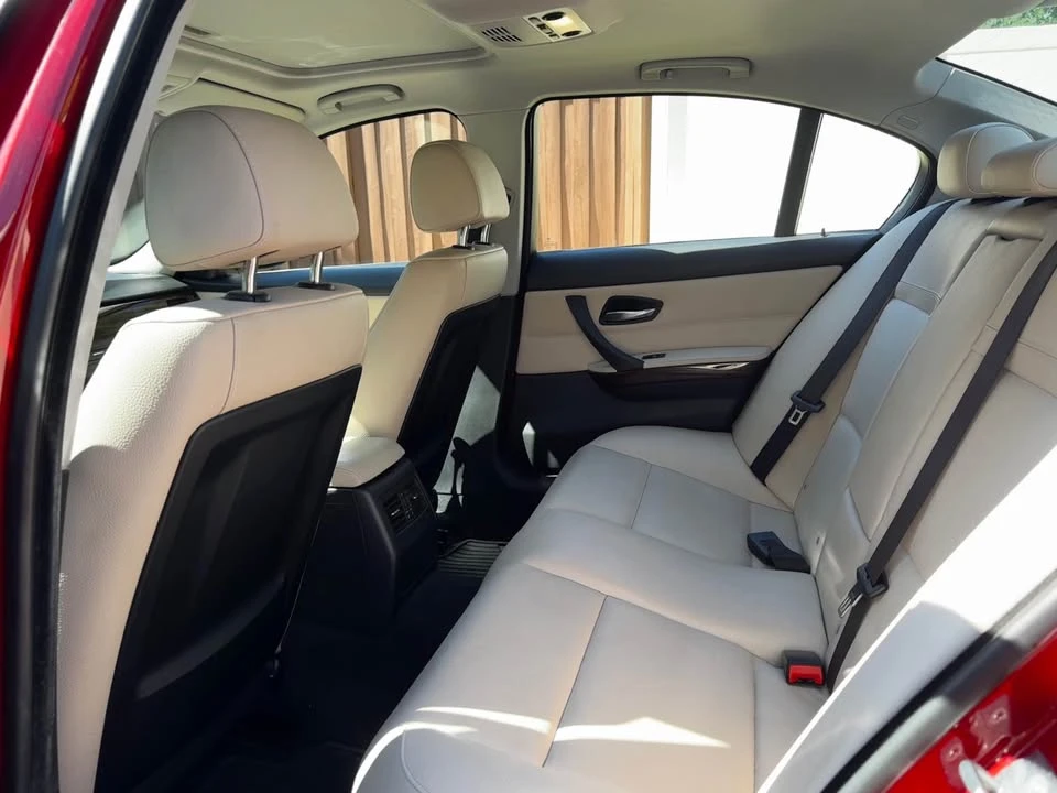 2010 BMW E90 3 Series Sedan - Image 9 of 10