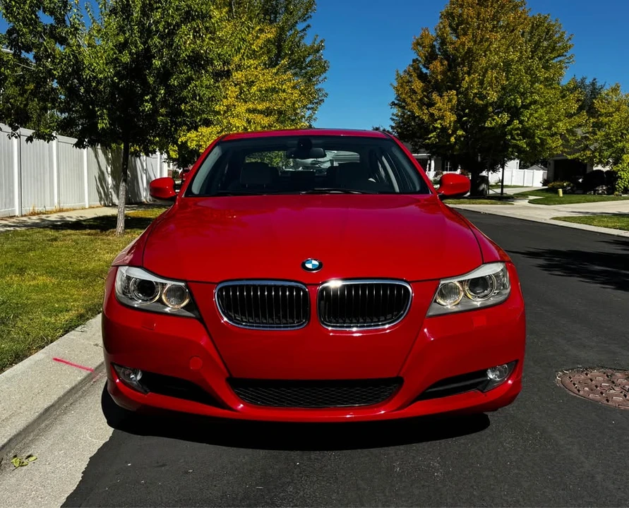 2010 BMW E90 3 Series Sedan - Image 2 of 10