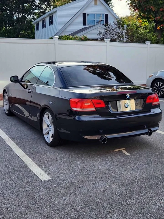 2010 BMW E93 335i Convertible - Image 4 of 12