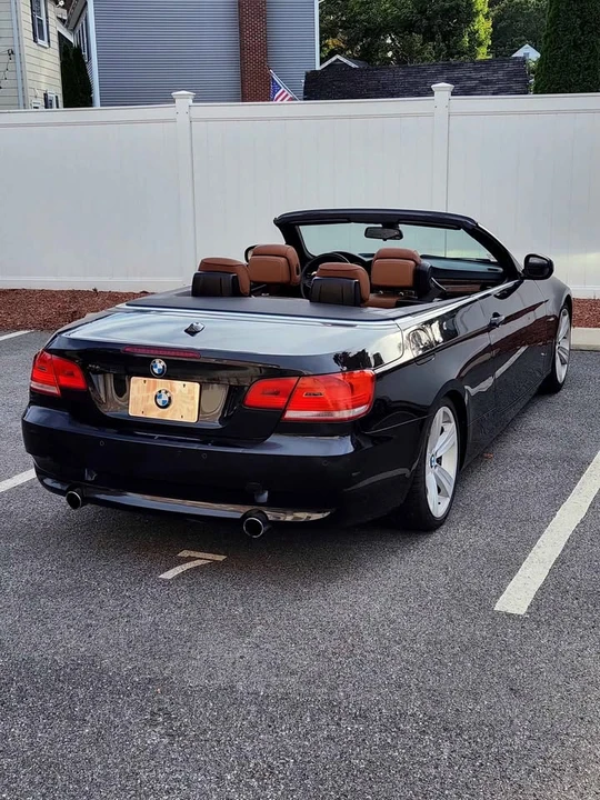 2010 BMW E93 335i Convertible - Image 3 of 12