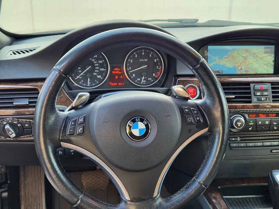 2010 BMW E93 335i Convertible - Image 11 of 12