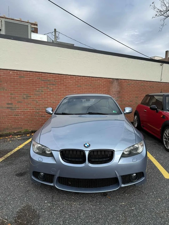 2010 BMW E93 335i Convertible - Image 3 of 6