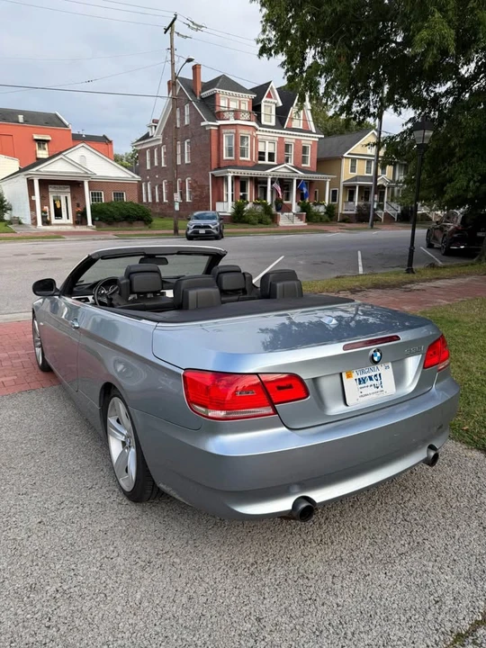 2010 BMW E93 335i Convertible - Image 7 of 17