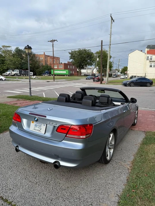 2010 BMW E93 335i Convertible - Image 9 of 17