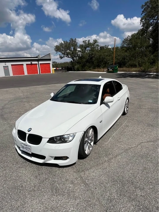2010 BMW E92 335i Coupe - Image 2 of 6