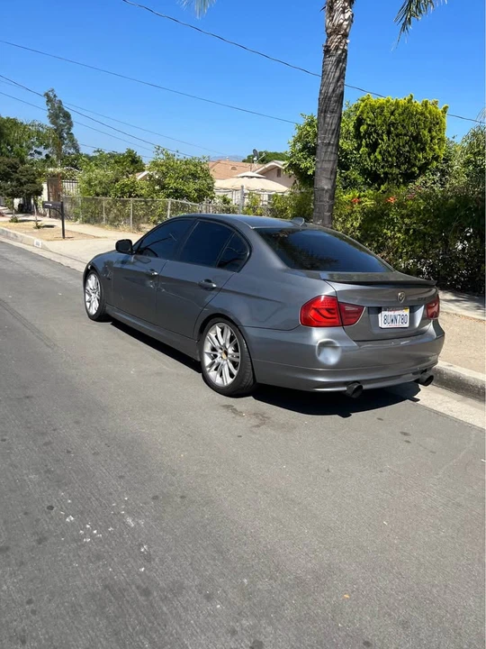 2010 BMW E90 335i Sedan - Image 9 of 9