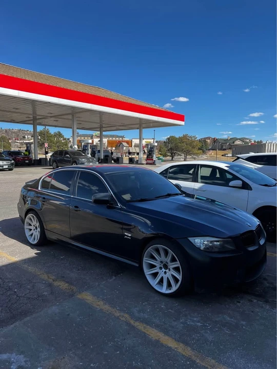 2010 BMW E90 335i Sedan - Image 3 of 8