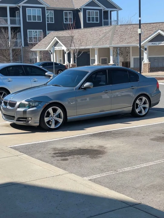 2010 BMW E90 335i Sedan - Image 17 of 19