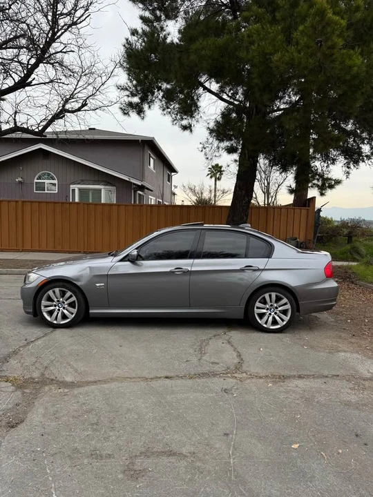 2010 BMW E90 335i Sedan - Image 7 of 16