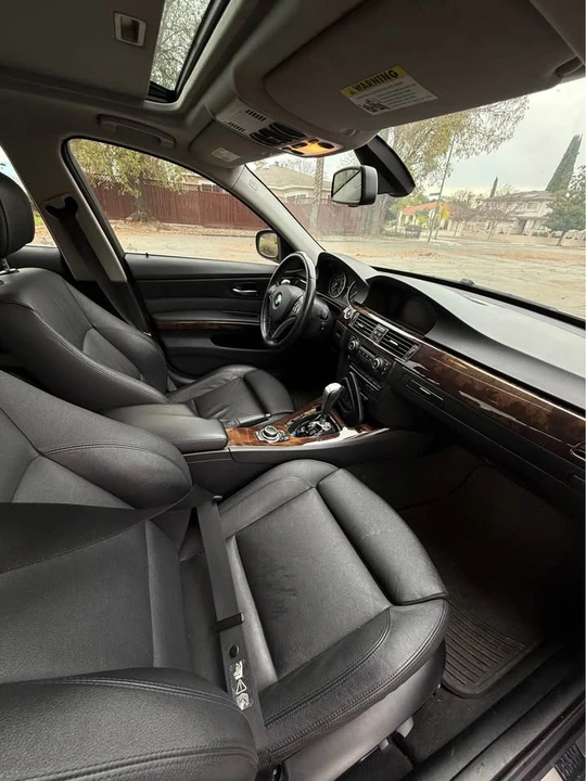 2010 BMW E90 335i Sedan - Image 10 of 16