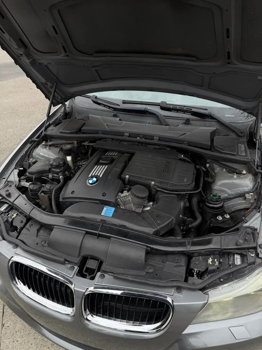 2010 BMW E90 335i Sedan - Image 8 of 16