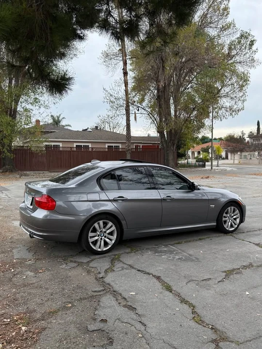 2010 BMW E90 335i Sedan - Image 6 of 16