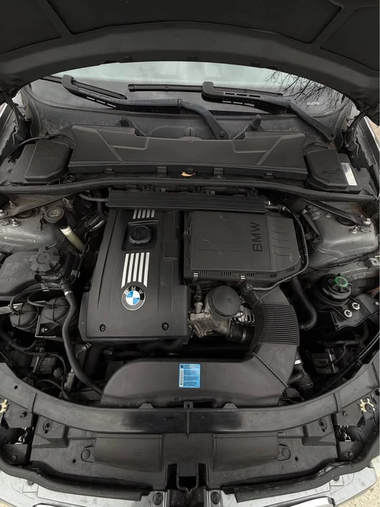 2010 BMW E90 335i Sedan - Image 9 of 16